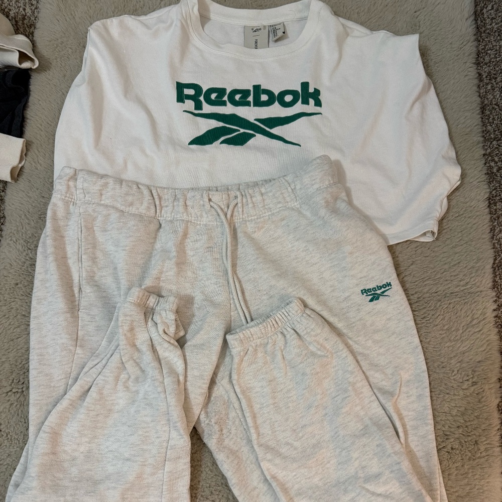 Medium Reebok Sweatsuit with Cropped Shirt